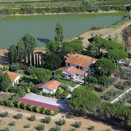 Agriturismo Peretti Фонтебланда Экстерьер фото
