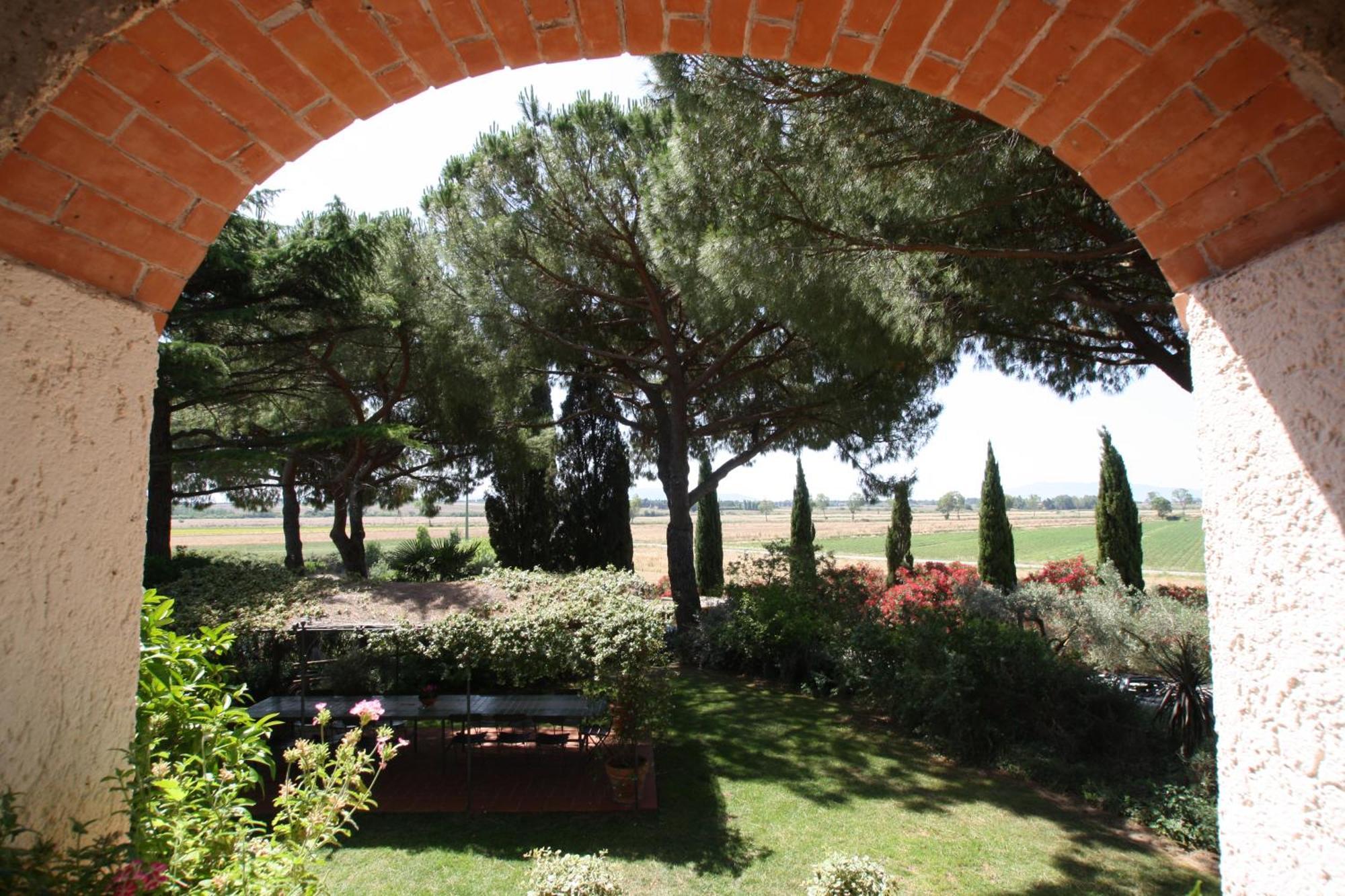Agriturismo Peretti Фонтебланда Экстерьер фото