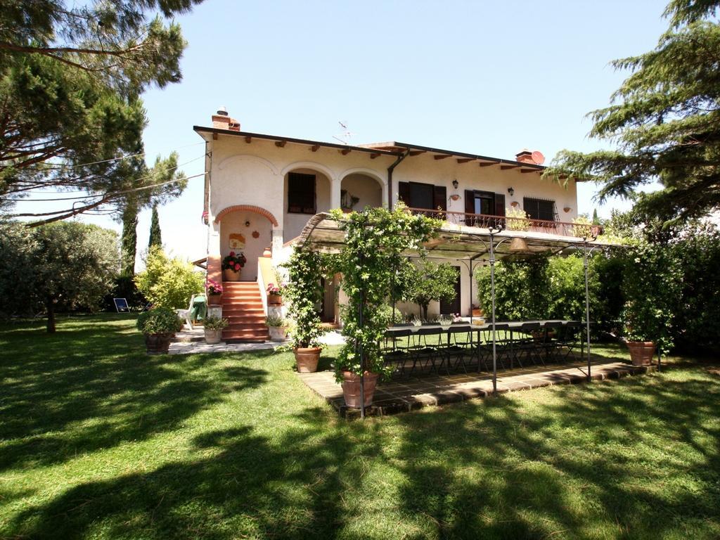 Agriturismo Peretti Фонтебланда Экстерьер фото
