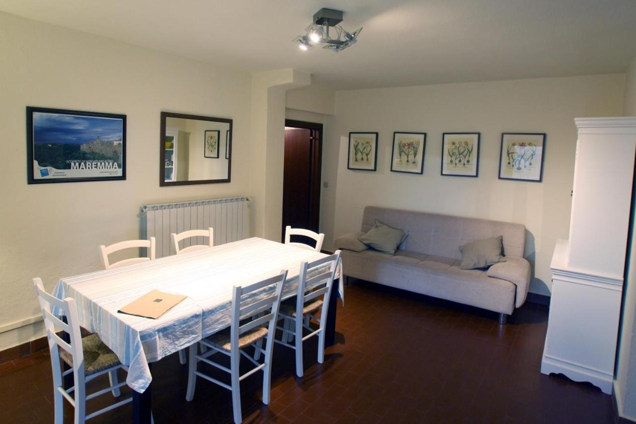 Agriturismo Peretti Фонтебланда Экстерьер фото